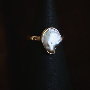 Venus-Pearl size 9 Ring