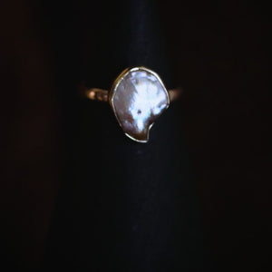 Venus-Pearl size 9 Ring