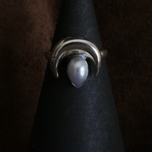 Pearl Luna Size 10 Ring