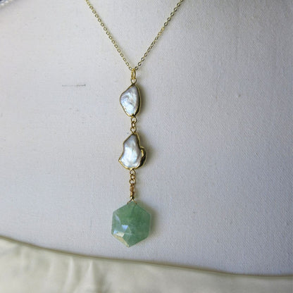 Venus's Lariat- Keshi Pearls and Green Aventurine Necklace