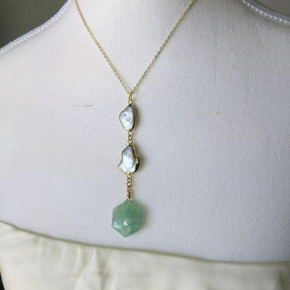 Venus's Lariat- Keshi Pearls and Green Aventurine Necklace