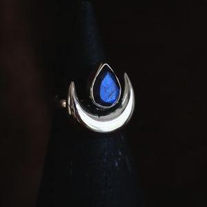 Labradorite Luna Size 5 Ring